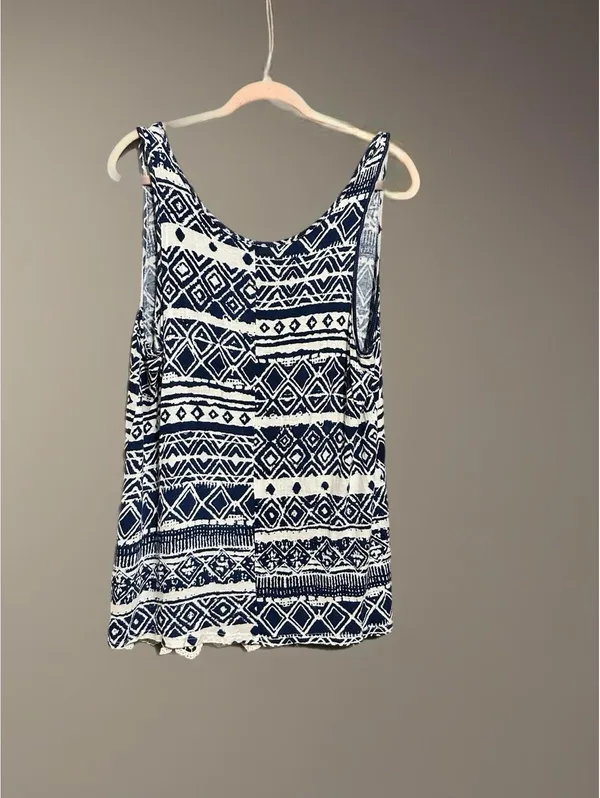 Boho Chic Navy & White Sleeveless Tank Top with Crochet Hem, Size 1X - Image 2