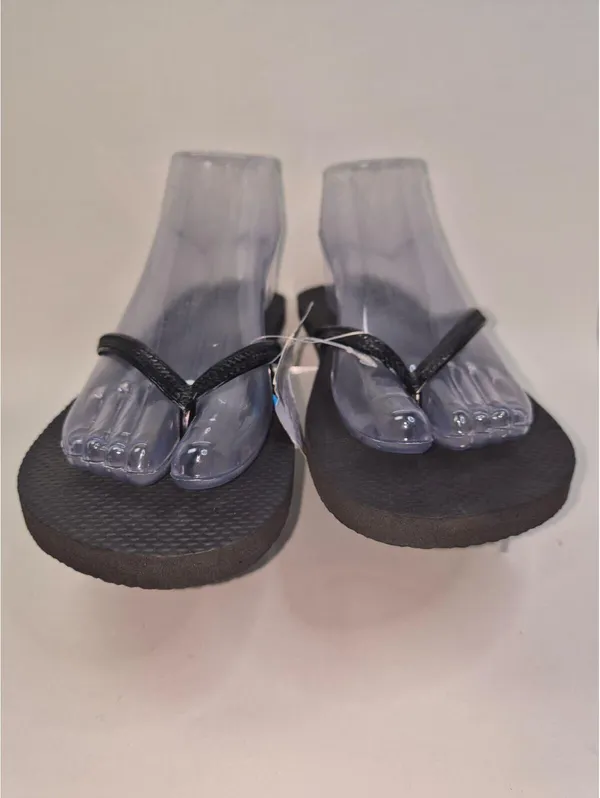 Black Flip Flop Sandals - Size M Men New with Tag - Image 3