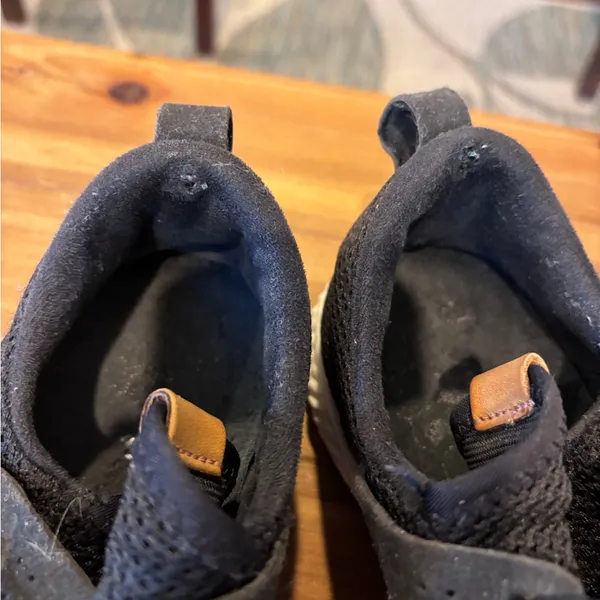 Black new balance sneakers - Image 5