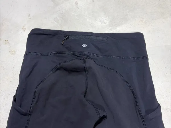 Lululemon cinched bottom black leggings 6 - Image 8