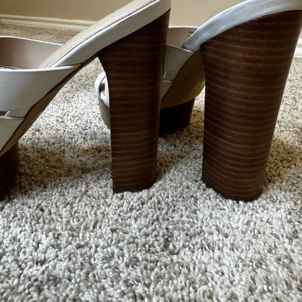 ALDO White Platform Block Heel Sandals | Casuarina Style | Size 9 - Image 4