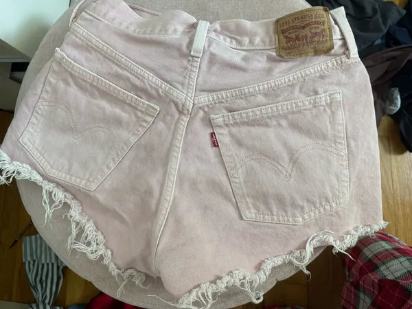 Levi Pink shorts - Image 2