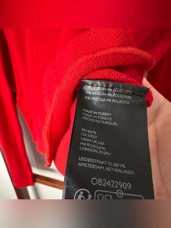 Anthropologie Twisted Cut-Out Sweater Red Knit Viscose Keyhole Long Sleeve Top - Image 7