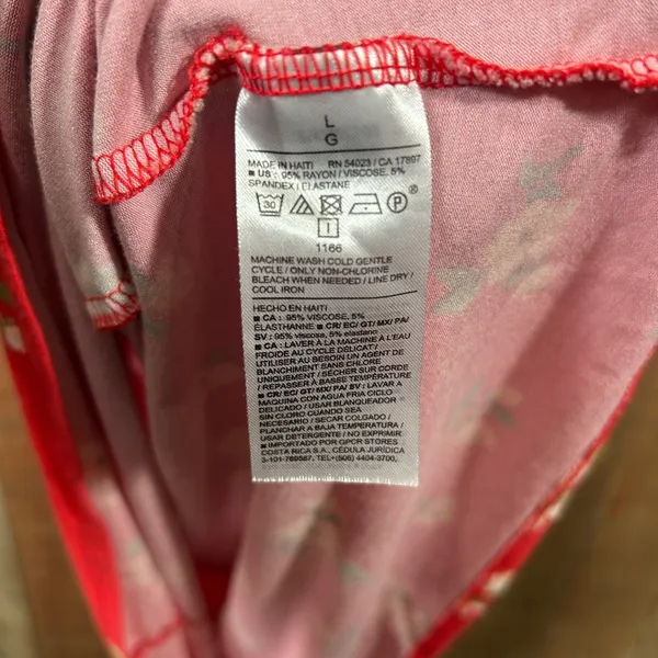 Old Navy Red Floral Luxe Rayon Spandex Sleeveless Tank Top Layering Large L - Image 4