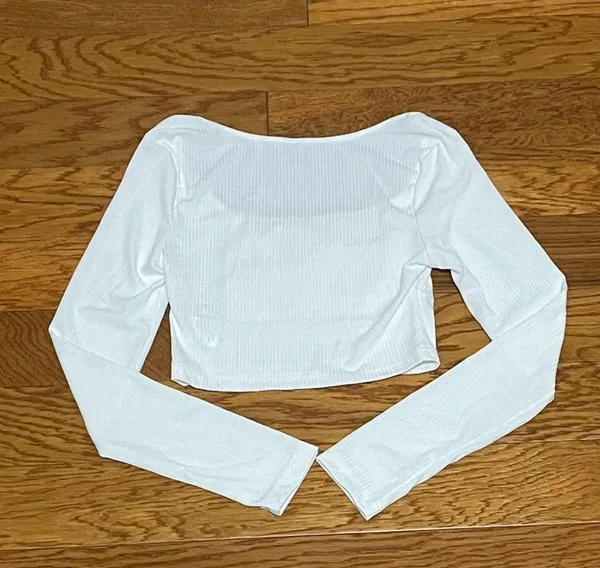 SheIn White Ruched Sheer Crop Top Never Worn - Image 4