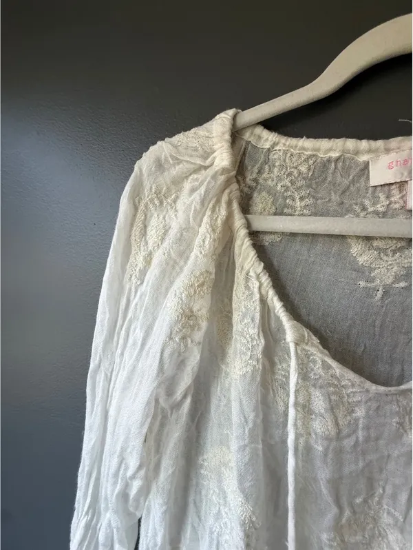 Gharani Strok White Embroidered Sheer Long Sleeve Blouse Size Small - Image 4