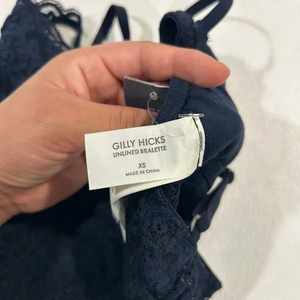 NWT Gilly Hicks Black Lace Bralette Women’s Small Scalloped Lace Crop Bra - Image 6