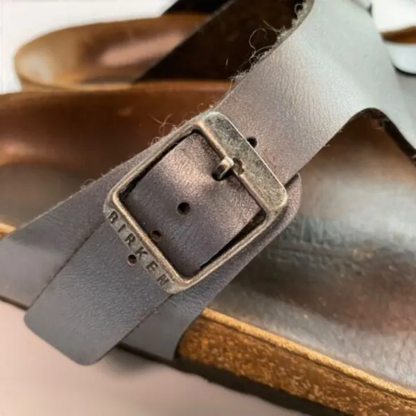 Birkenstock Gizeh Unisex Leather Sandal Icy Metallic Azure Blue EU 38 US W 7/7.5 - Image 9