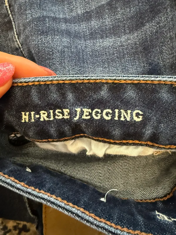 American Eagle Outfitters Skinny Jeans - Image 6