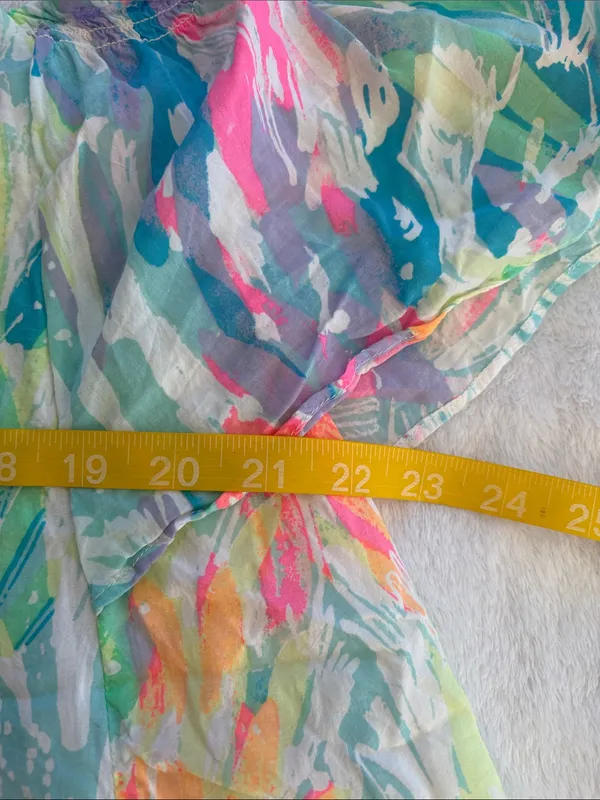 Lilly Pulitzer medium sparkling sands Colorful Cold-Shoulder V-Neck Women's Top - Image 8
