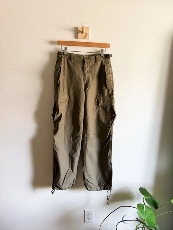 Aritzia TNA Cargo Utility Pant Size 2 - Image 4