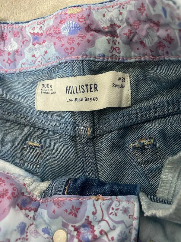 Hollister Baggy Low-Rise Jeans - Image 3
