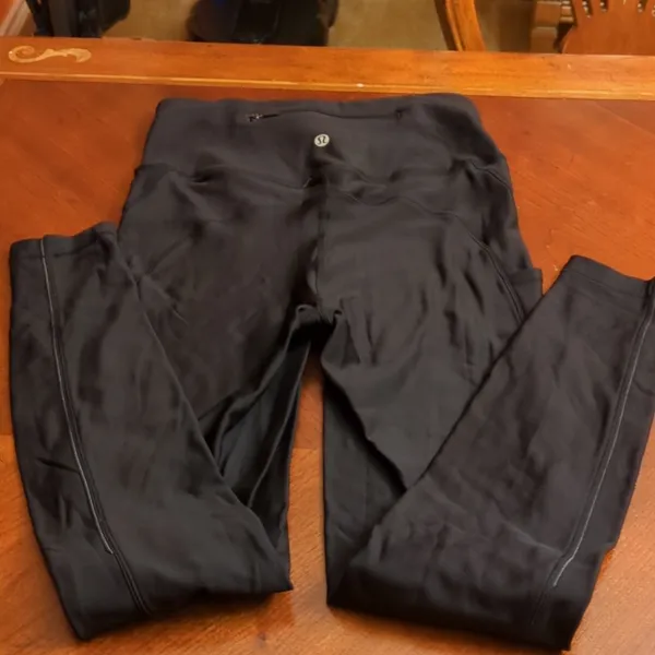 Lululemon Take it Easy Pant - size 6 - Image 5