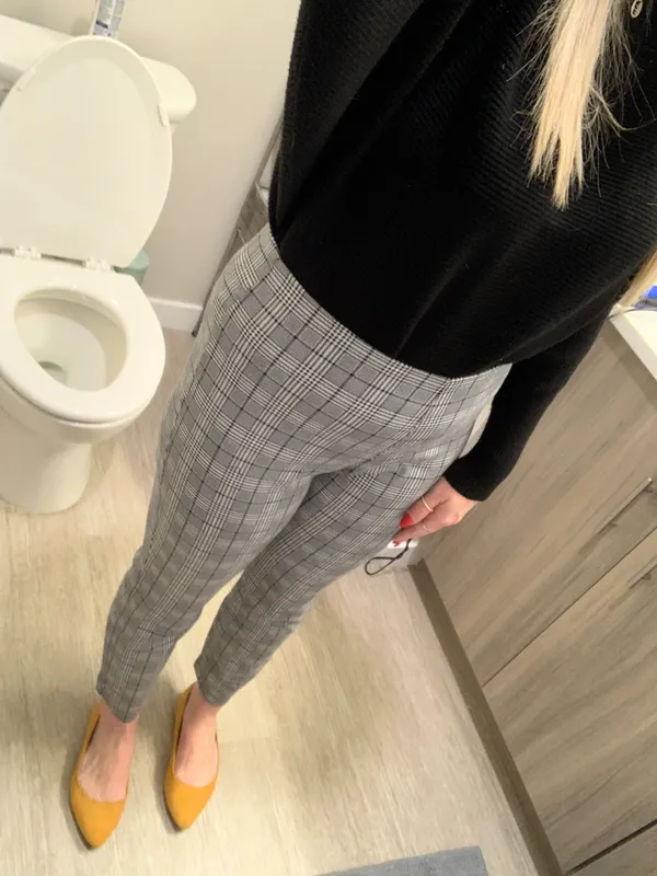 Old Navy Dress Pants - Image 4