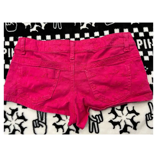 Shorts - Image 2