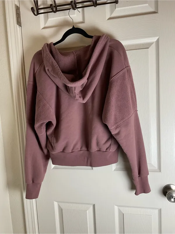 Abercrombie & Fitch "Soft A&F Hoodie - Mauve/Dusty Rose - Size Medium - Image 6