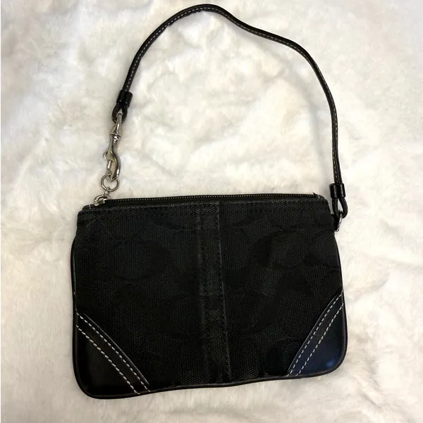 y2k COACH Black Signature Canvas Wristlet - Image 2