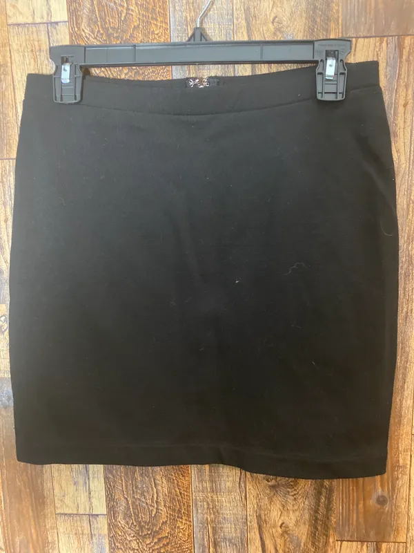 Forever 21 short black skirt size large - Image 2