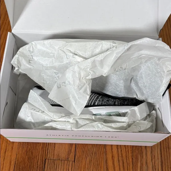APL Techloom Pro Sneaker Black Grey‎ White size 5 NWT running - Image 9