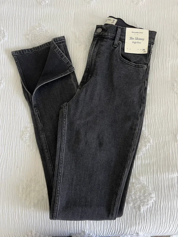 Abercrombie Black Jeans - Image 3