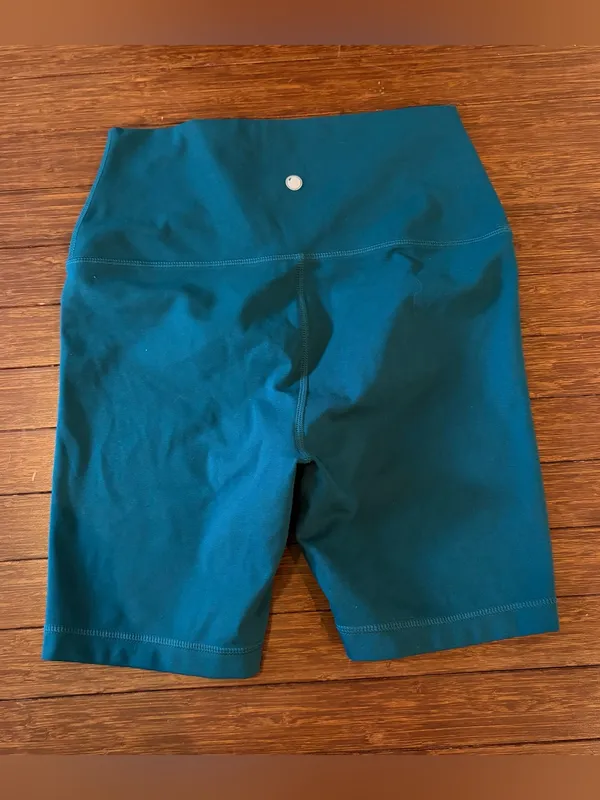 Yogalicious lux everyday shorts Teal Blue active stretch Womens size Medium M - Image 3