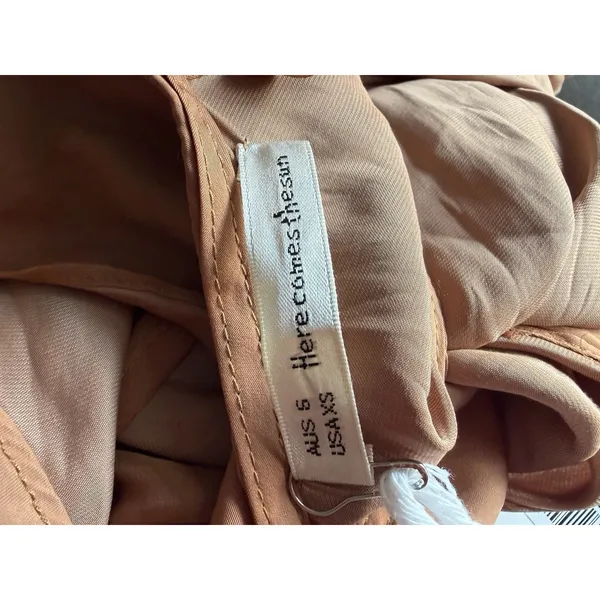 Here Comes The Sun Satin Wrap Mini Dress Tan Open Back Ruffle Long Sleeve XS NWT - Image 7