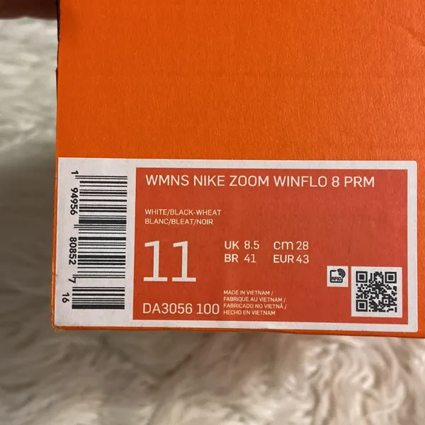 Nike Women’s Zoom Zwingli 8 PRM size 11 brand new with box - Image 6