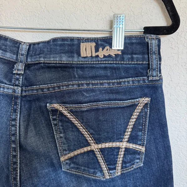 Kut from the Kloth Farrah Baby Bootcut Jeans Dark Wash Blue Size 6‎ Womens Denim - Image 3
