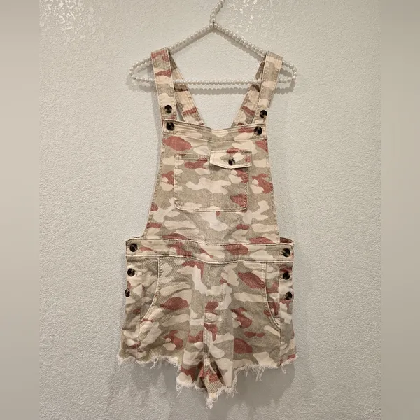 Anthropologie Pilcro Camo Overalls Romper Size S - Image 3
