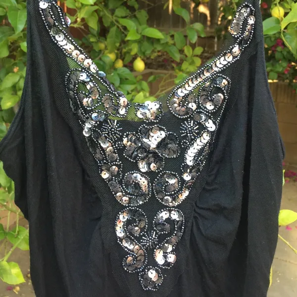 💜CLEARANCE💜 Long black tank with silver sequins Size XS - Image 3