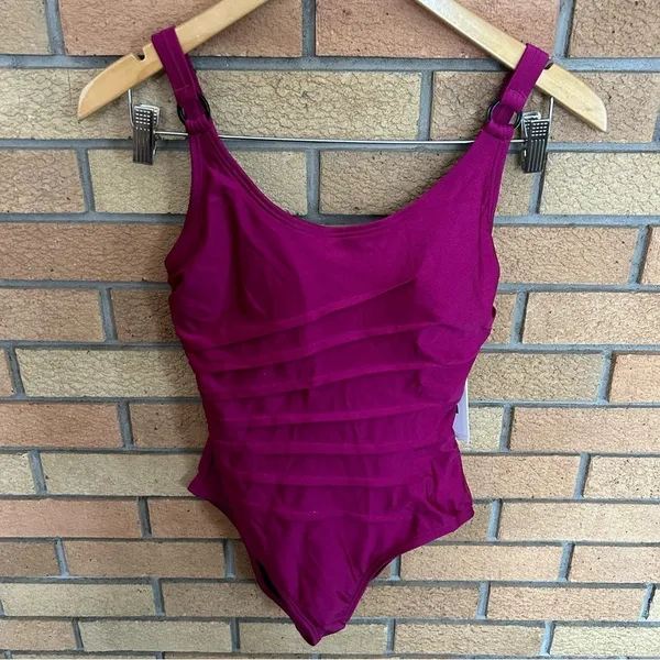 DKNY Women's One-Piece Starburst Swimsuit Size Small NWT - Image 2