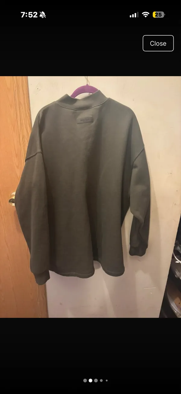 Essential fear of god crewneck size XL - Image 2