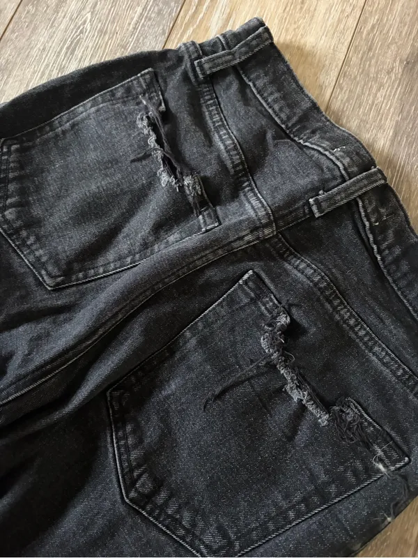 Abercrombie & Fitch Curve Love Ultra High-Rise Ankle Straight Black Jeans - Image 4