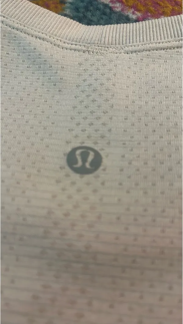 Lululemon Swiftly Tech Short Sleeve - Image 4