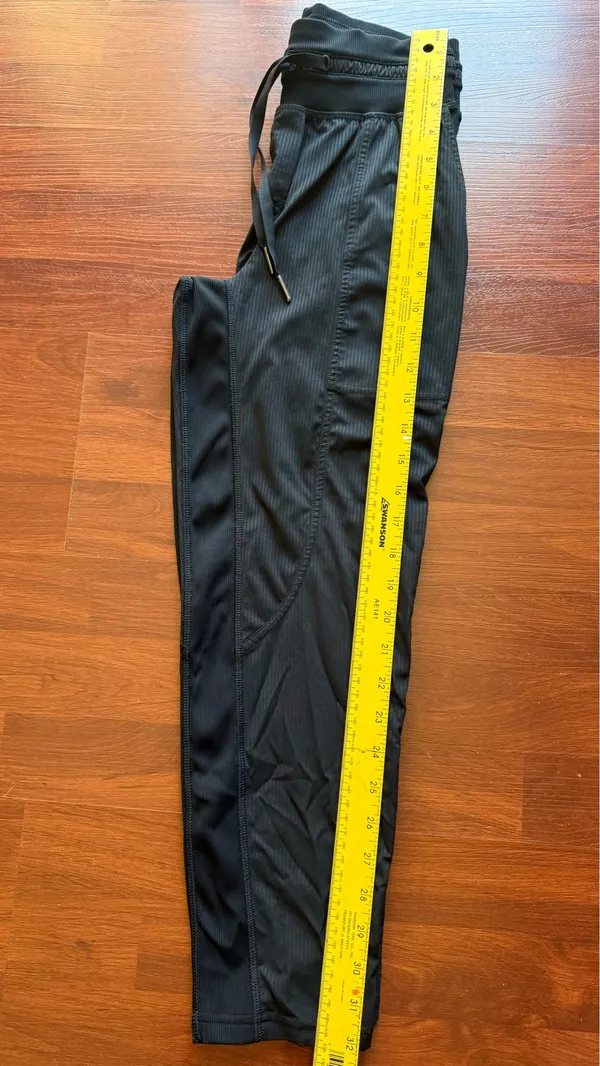 Lululemon Crop Pants Black Dance Studio - Image 9