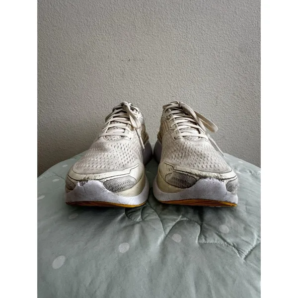 Saucony Endorphin Shift Women’s Running Shoes Beige/White/Yellow size 10.5 - Image 3