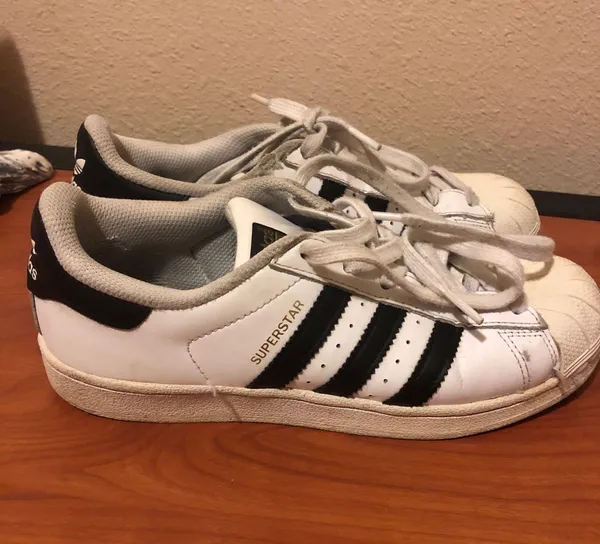 Adidas Superstar Classic Sneakers - Image 3