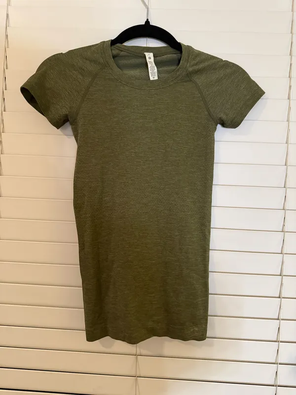 Lululemon Swiftly Tech Short Sleeve - Image 2