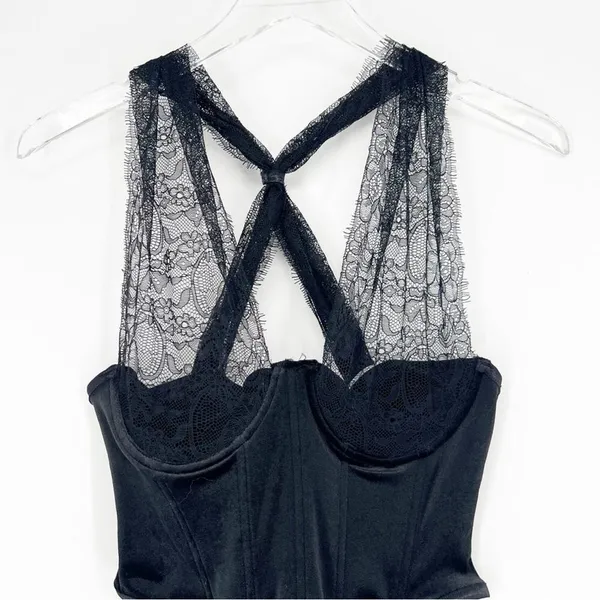 NWT‎ Lulus Flirty Influence Lace Velvet Bustier Halter Top S Black Coquette - Image 5