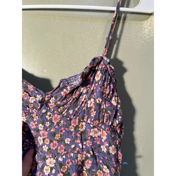 Altar'd State Women's Sz Small Romper Purple Ditsy Floral Sleeveless Ruffle Tier - Image 6