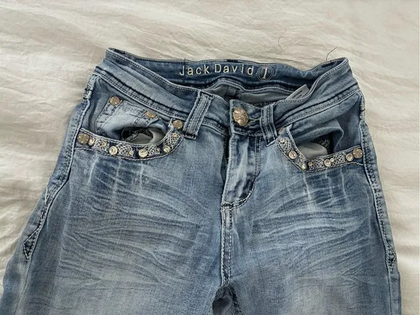 Embellished blue Flare Jeans with Decorative Back Pockets Gray Size undefined - Image 4
