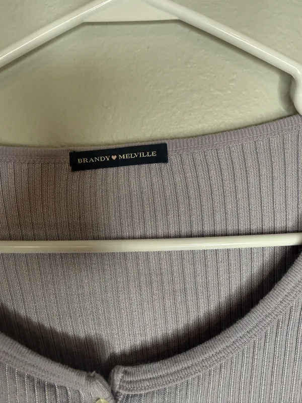 Brandy Melville Crop Long Sleeve Top - Image 3