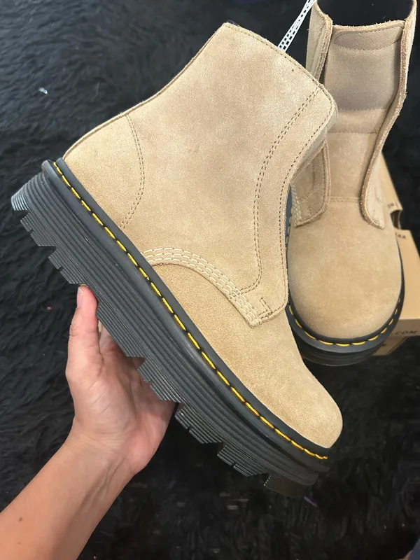 DR MARTENS Zebzag laceless leather boots shoes women’s 9 new - Image 7