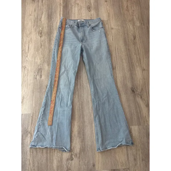 Abercrombie & Fitch Vintage Flare High Rise Jeans Light Wash Blue Size‎ 29 8 - Image 4