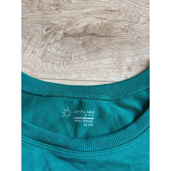 Offline by Aerie Green Sidewalk Seamless Short Sleeve Cropped T-Shirt Top sz XL - Image 2