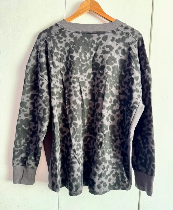 Gray Sweatshirt, XXL - Image 2
