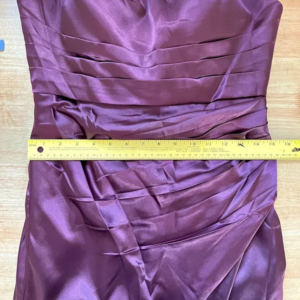 NWT Burgundy ruched leg slit formal prom dress - fits M - Image 7