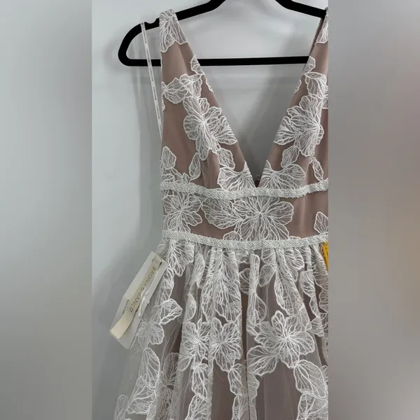 Bronx and Banco Lily Blanc Embroidered Gown US2/XS - Image 7