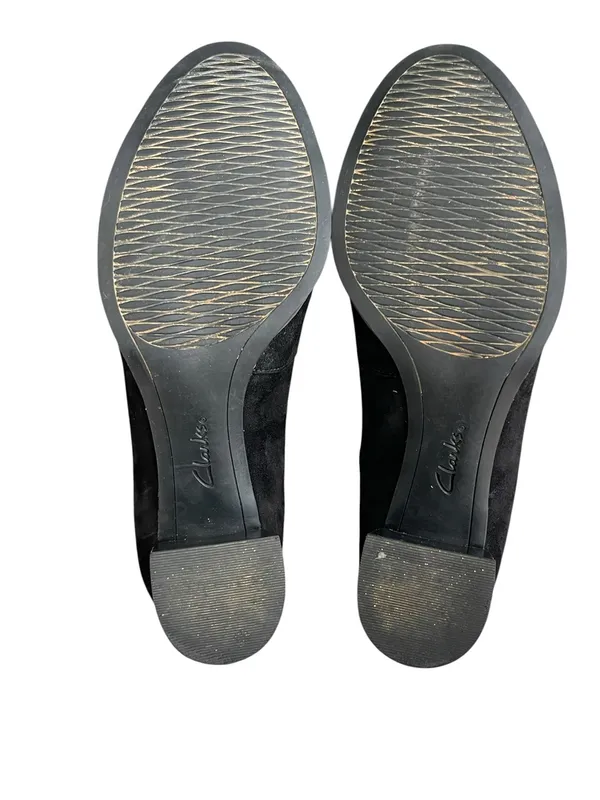 Clark’s Artisan Tarah Brae Suede Block Heel Shoes Women’s Size 9.5Black - Image 7