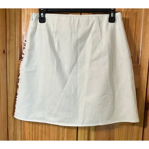 Dry Goods Blu Pepper Beige Embroidered Mini Skirt Womens M Aztec Print Boho NWOT - Image 2